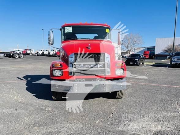 Mack MD6 Pojazdy pod zabudowę