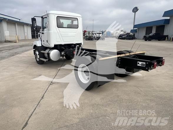 Mack MD6 Pojazdy pod zabudowę