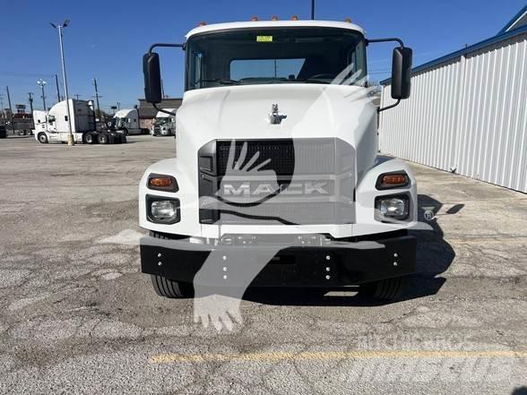 Mack MD6 Pojazdy pod zabudowę