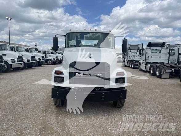 Mack MD6 Pojazdy pod zabudowę