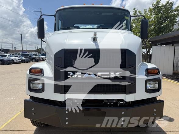 Mack MD6 Pojazdy pod zabudowę