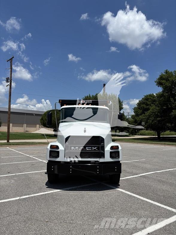 Mack MD6 Wywrotki