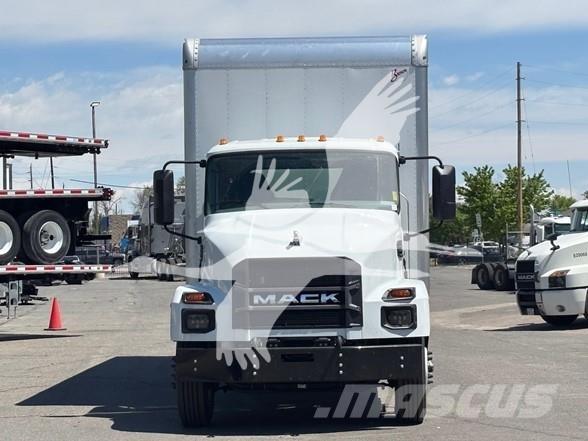 Mack MD6 Maszyny budowlane - Inne