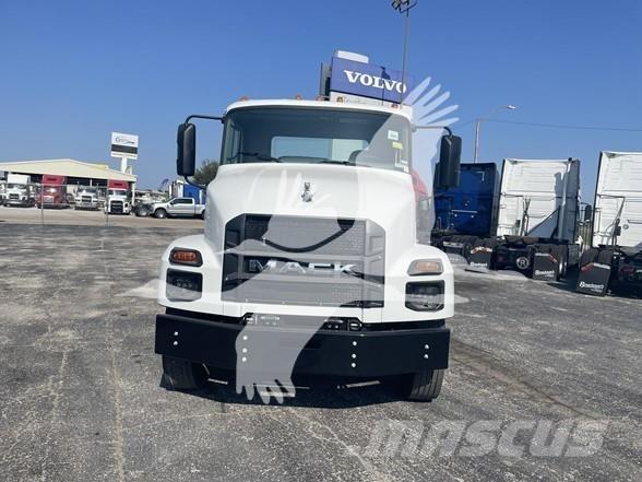 Mack MD6 Pojazdy pod zabudowę