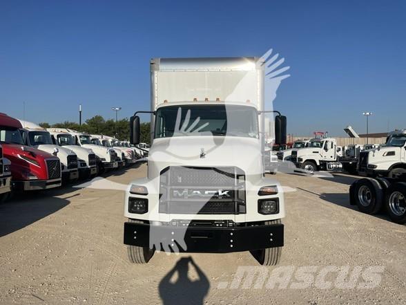 Mack MD6 Maszyny budowlane - Inne