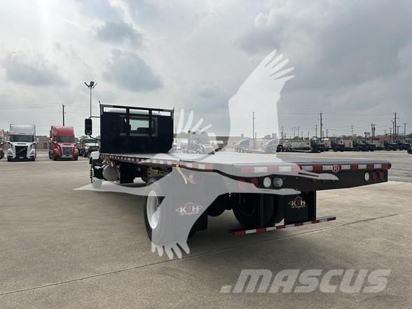 Mack MD6 Ciężarówki typu Platforma / Skrzynia