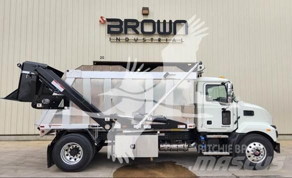 Mack MD7 Maszyny budowlane - Inne