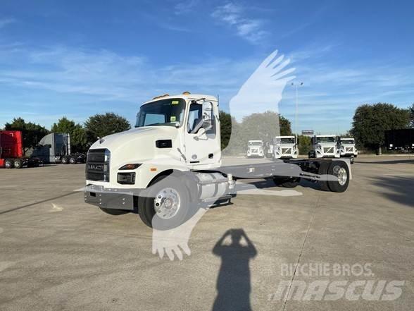 Mack MD7 Pojazdy pod zabudowę