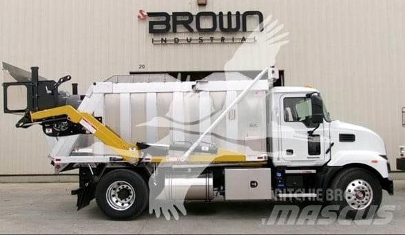 Mack MD7 Maszyny budowlane - Inne