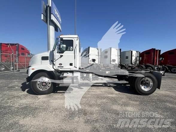 Mack MD7 Pojazdy pod zabudowę