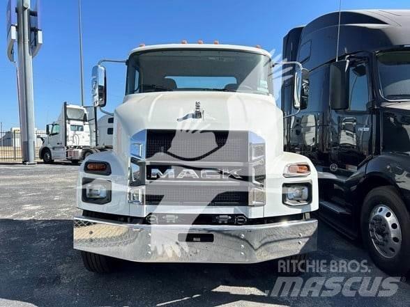 Mack MD7 Pojazdy pod zabudowę