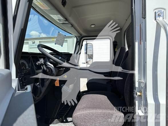 Mack MD7 Pojazdy pod zabudowę