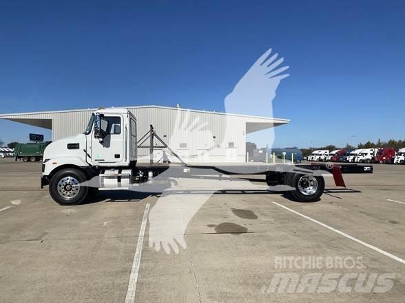Mack MD7 Pojazdy pod zabudowę