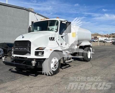 Mack MD7 Cysterna