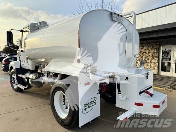 Mack MD7 Cysterna
