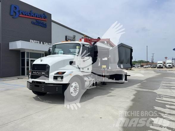 Mack MD7 Maszyny budowlane - Inne