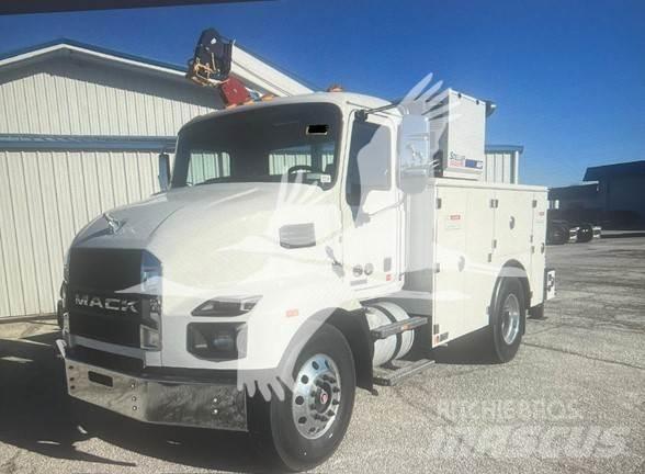 Mack MD7 Maszyny budowlane - Inne