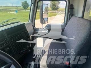 Mack MD7 Wywrotki