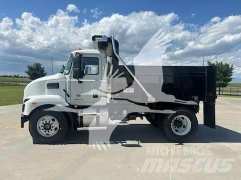 Mack MD7 Wywrotki
