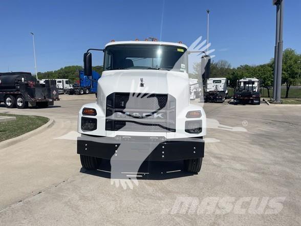 Mack MD7 Pojazdy pod zabudowę