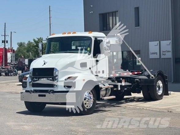 Mack MD7 Maszyny budowlane - Inne