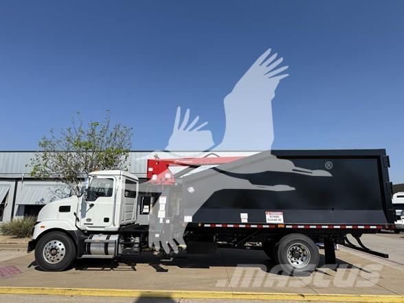 Mack MD7 Maszyny budowlane - Inne