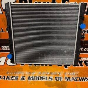 Hitachi ZX 70 Chłodnice