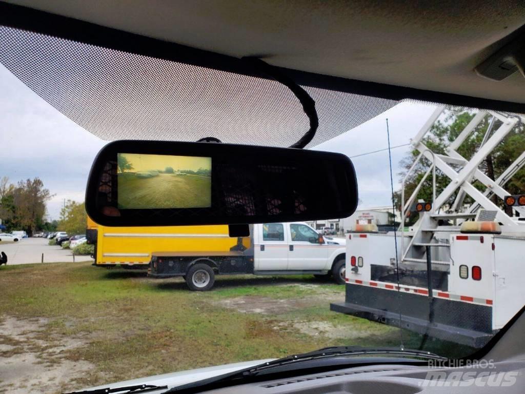 Chevrolet G3500 Busy / Vany