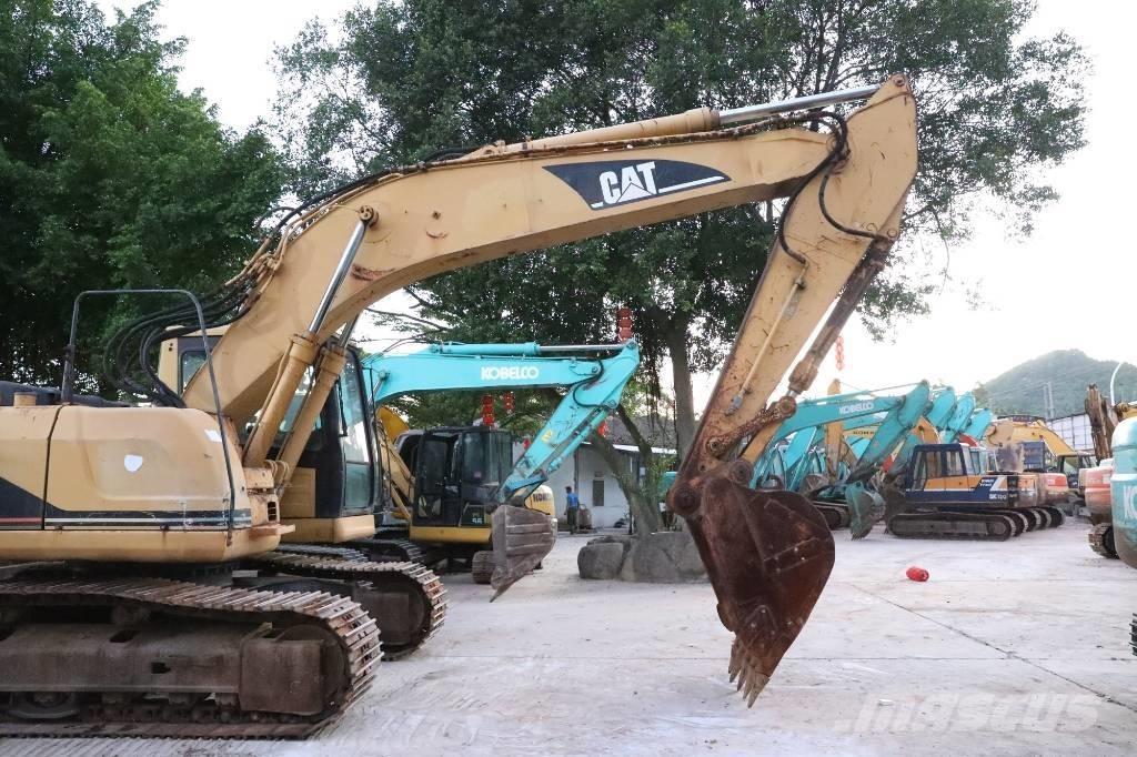 CAT 320BU Koparki gąsienicowe