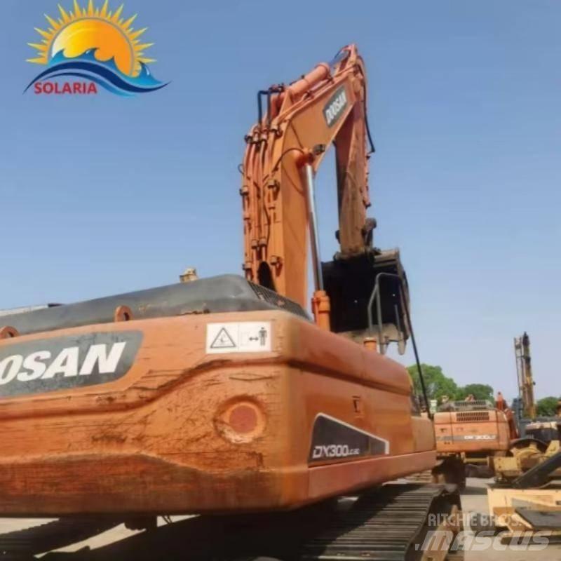 Doosan DX 300 Koparki gąsienicowe