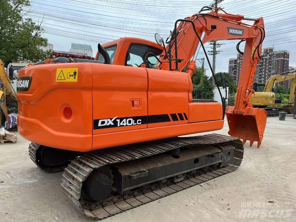 Doosan DX 140 Koparki gąsienicowe