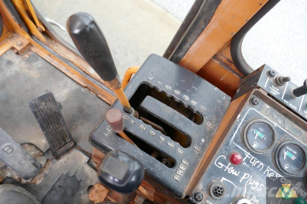 Mitsubishi MG300 Równiarki