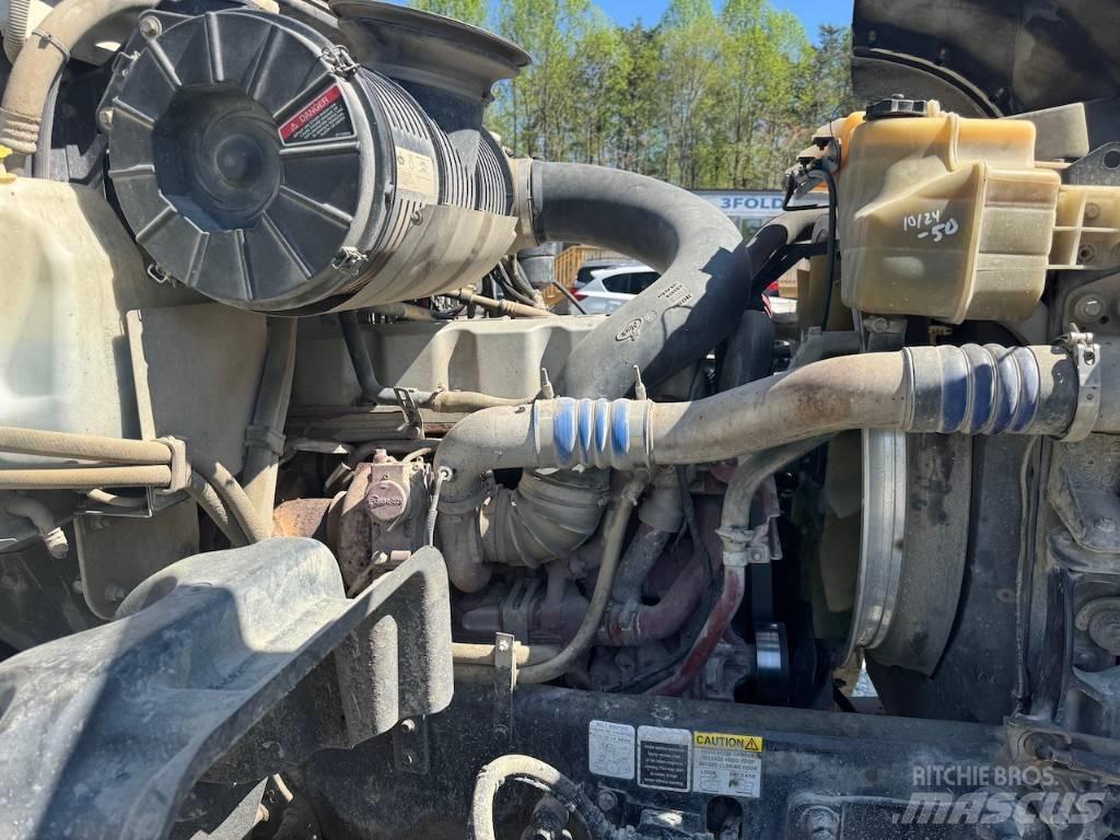 Mack GU713 Wywrotki