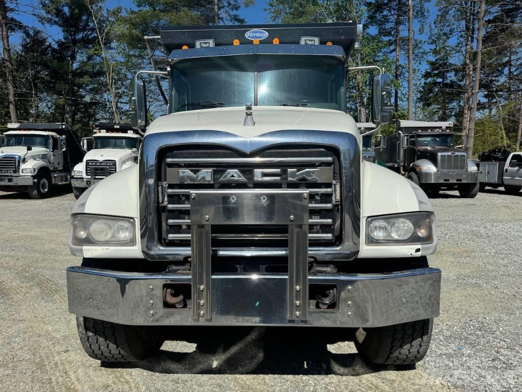 Mack GU713 Wywrotki