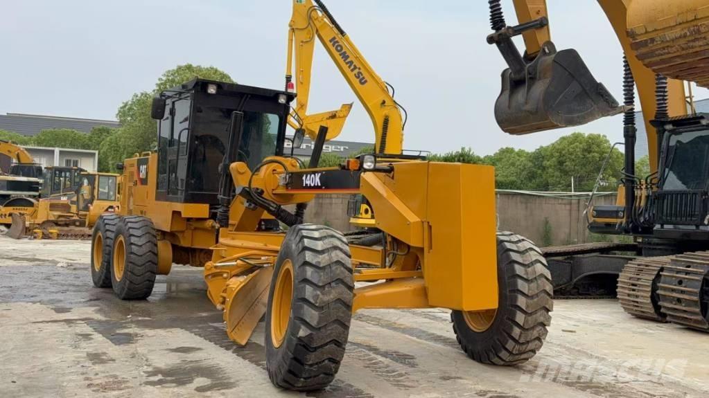 CAT 140 K Równiarki