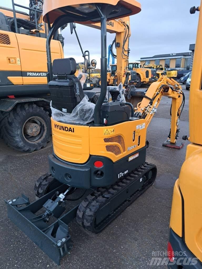 Hyundai R17Z-9AK Minikoparki