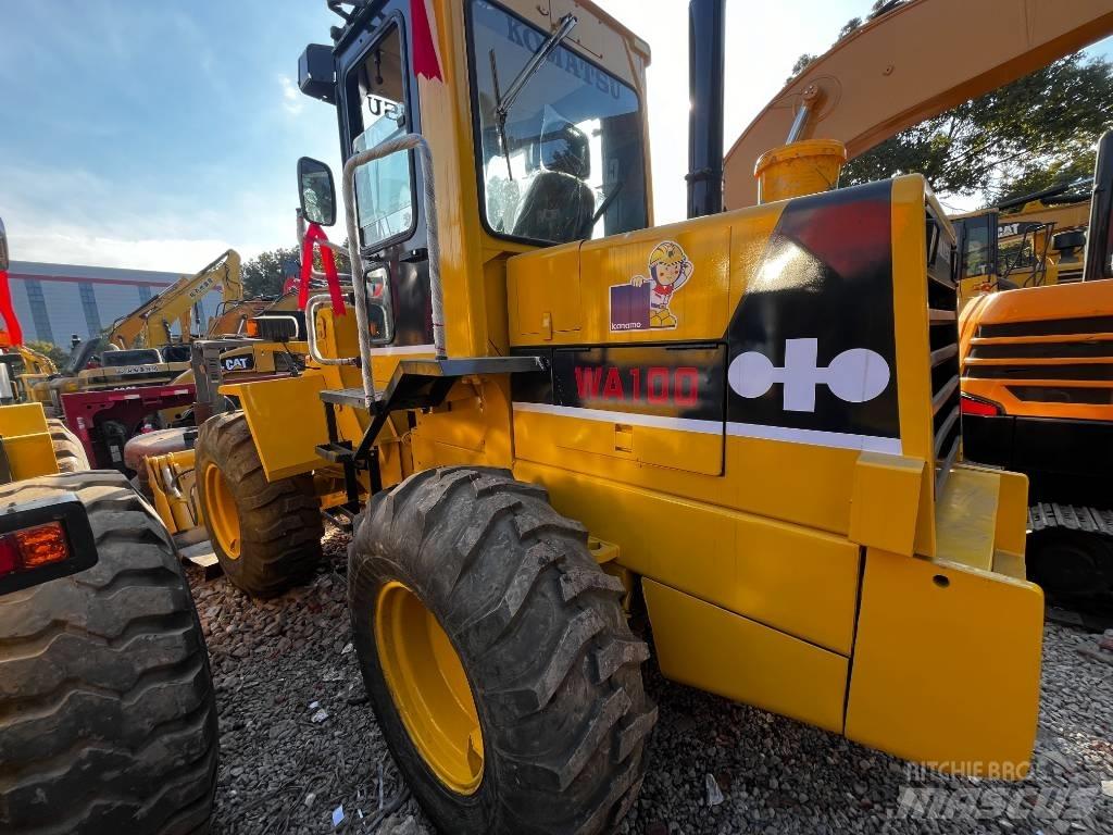 Komatsu WA100 Ładowarki kołowe