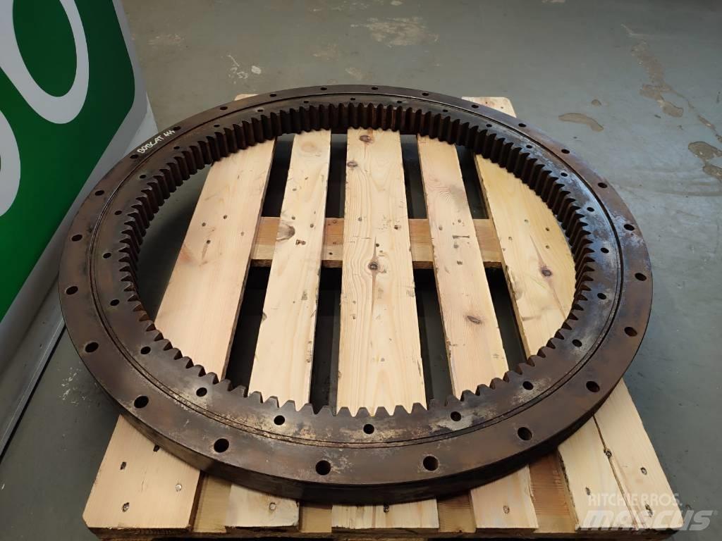 Bobcat 444 swing rim Ramy i zawieszenie