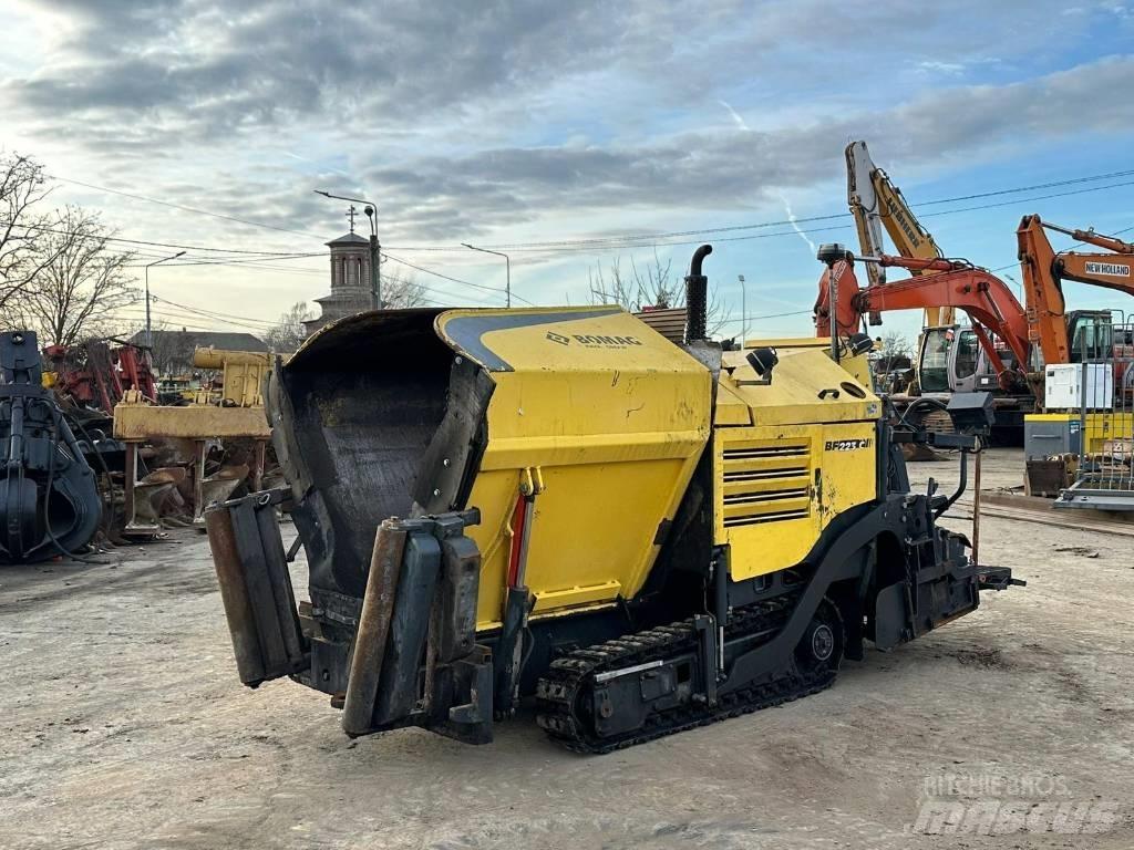 Bomag BF 223 C Rozściełacze do asfaltu