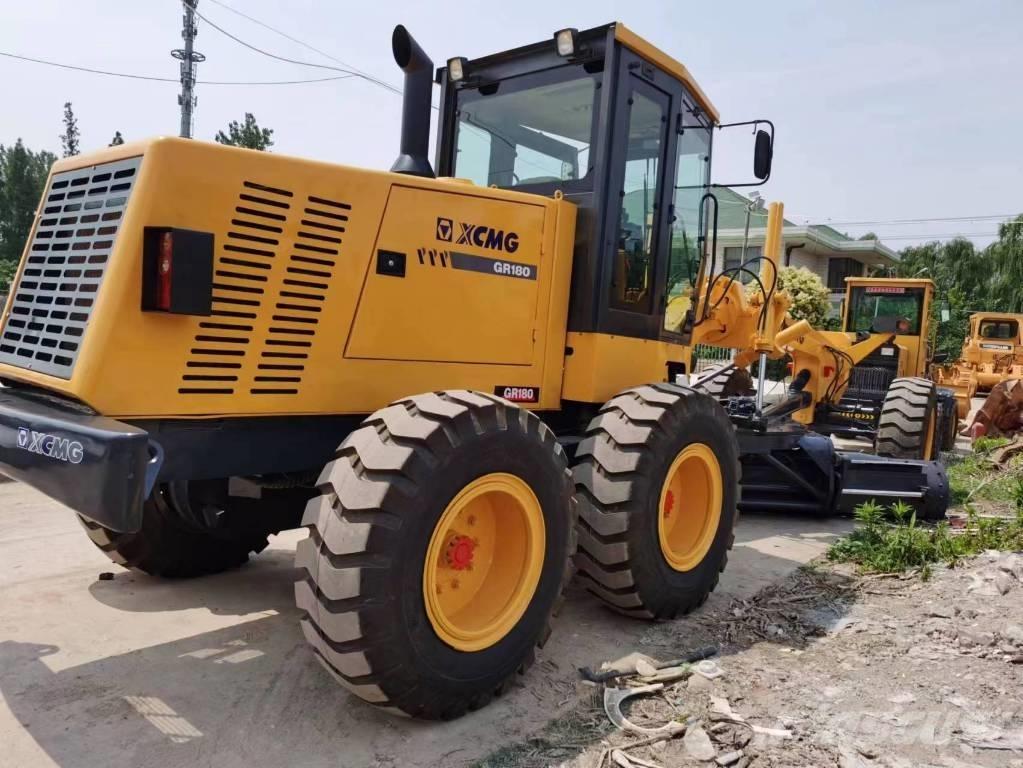 XCMG GR 180 Równiarki