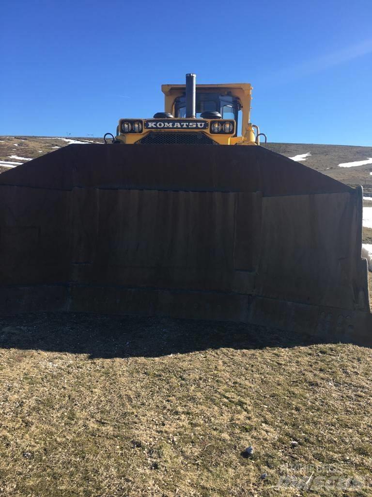 Komatsu 455 Spycharki gąsienicowe