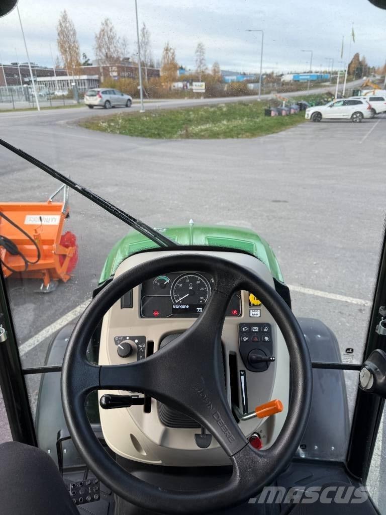 John Deere 3046 R Mikrociągniki