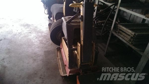 Dynapac LG500 Ubijaki wibracyjne
