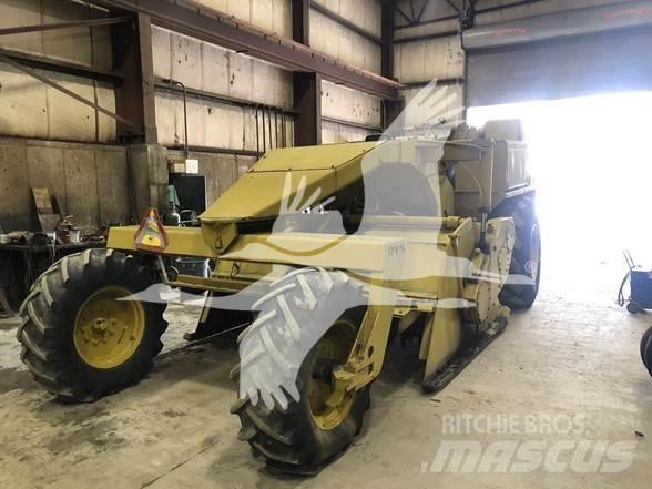 CAT RR-250 Recyklery do asfaltu