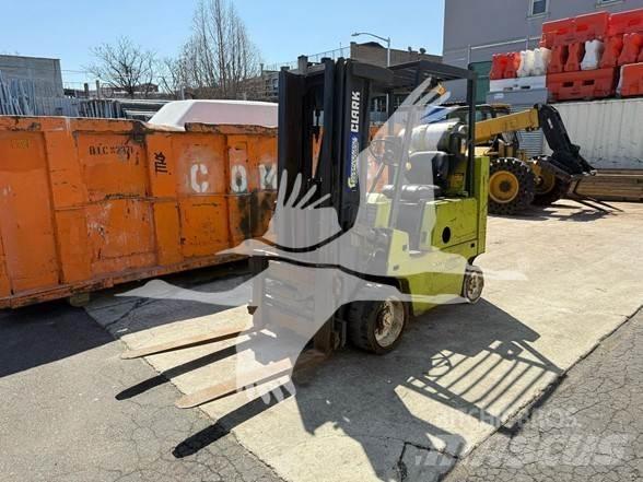 Clark C500S80 Wózki Diesla