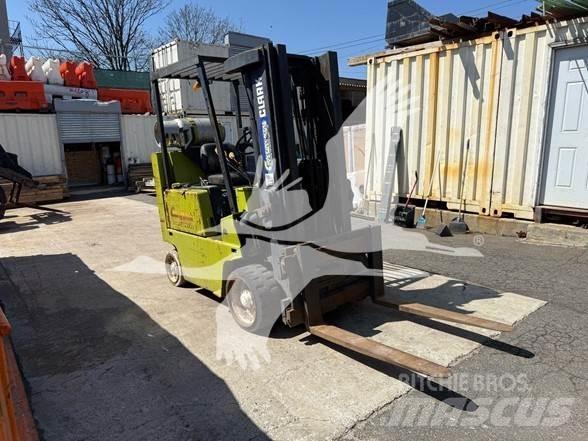 Clark C500S80 Wózki Diesla