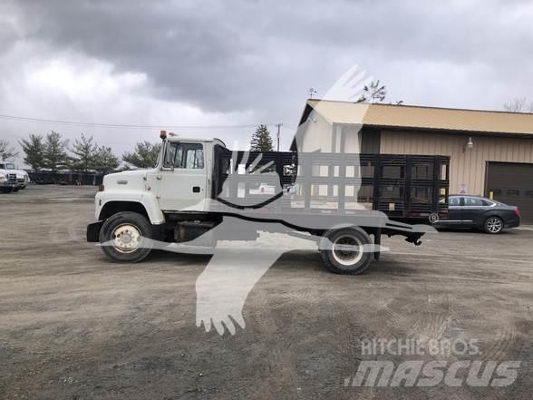 Ford L8000 Maszyny budowlane - Inne