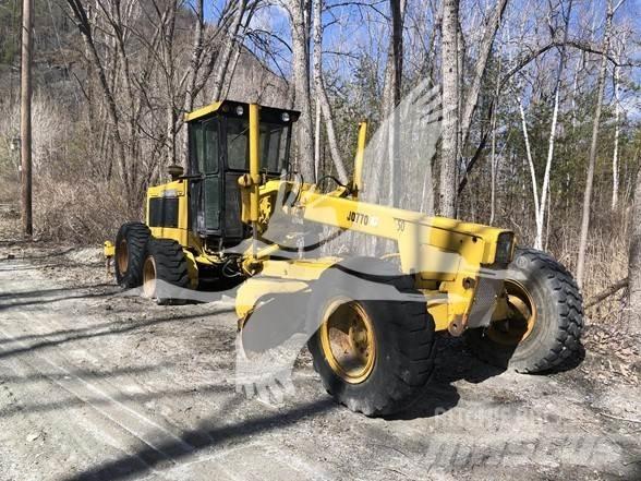 John Deere 770 Równiarki