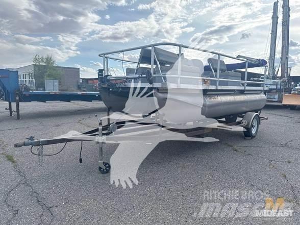  PONTOON BOAT Maszyny budowlane - Inne