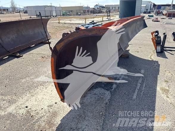  SNOW PLOW Maszyny budowlane - Inne